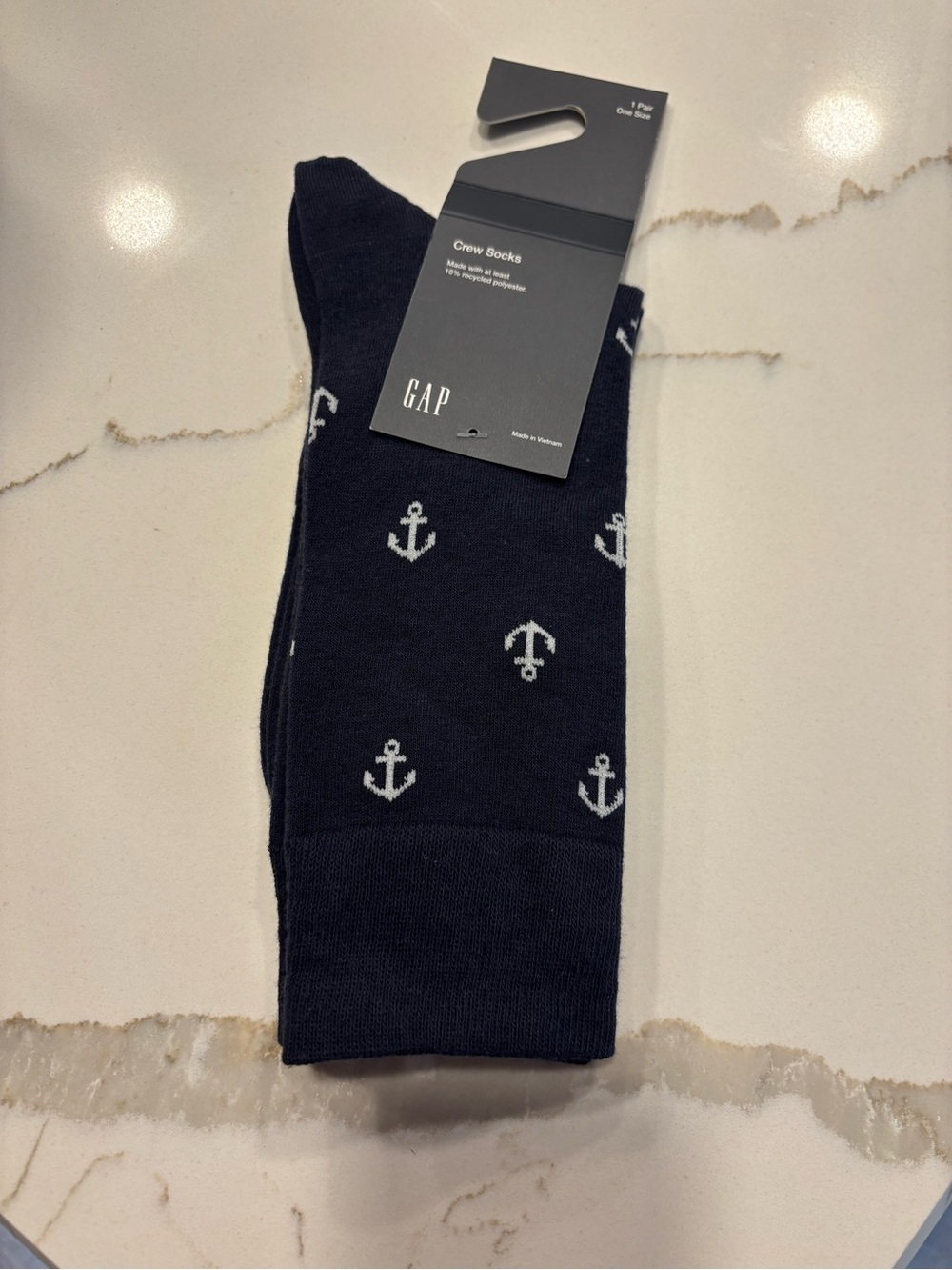 GAP Men’s Navy Crew Socks with White Anchor Pattern navy blue
